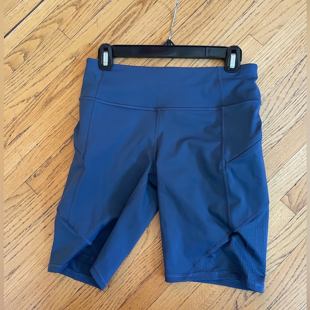 Athleta Contender 9” Shorts